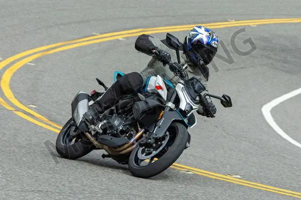 CFMOTO 450NK: Η Naked μοτοσυκλέτα που αλλάζει ό,τι ξέρεις για τα 450 κυβικά