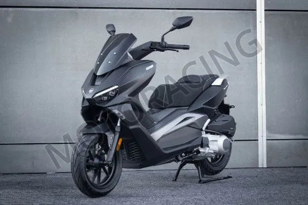 Το νέο scooter Keeway Vieste 300 euro 5