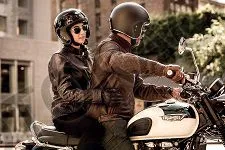 Γιατί να επιλέξω ανοιχτό κράνος μηχανής