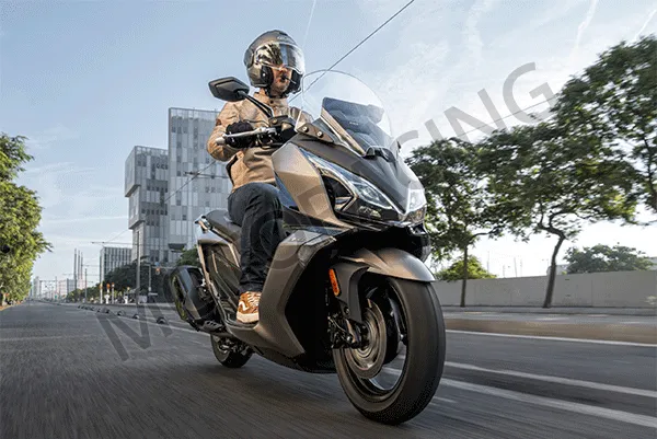 Scooter Kymco Downtown 350GT E5 μοντέρνο & εξελιγμένο!!