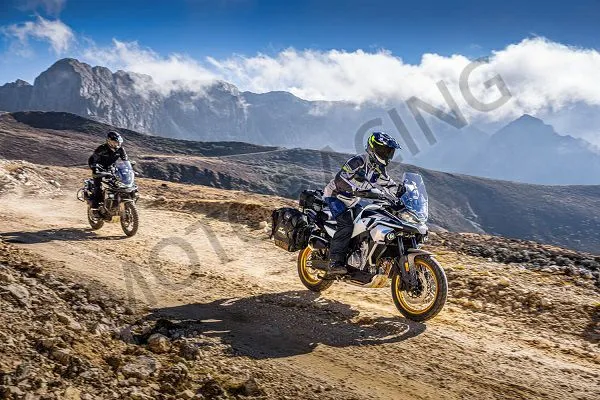 CFMOTO 800MT Explore: Adventure μοτοσυκλέτα για αυτούς που δεν σταματούν πουθενά