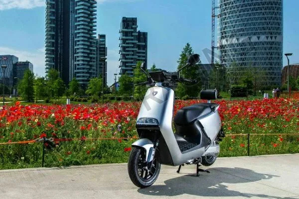 Ηλεκτρικά scooter Yadea: Τώρα και στο Motoracing - Καβάλα