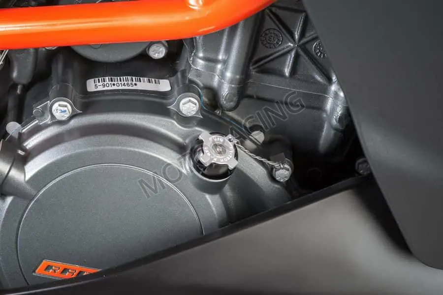 ΤΑΠΑ ΛΑΔΙΟΥ ΜΗΧΑΝΗΣ ΚΤΜ ΜΑΥΡΗ PUIG