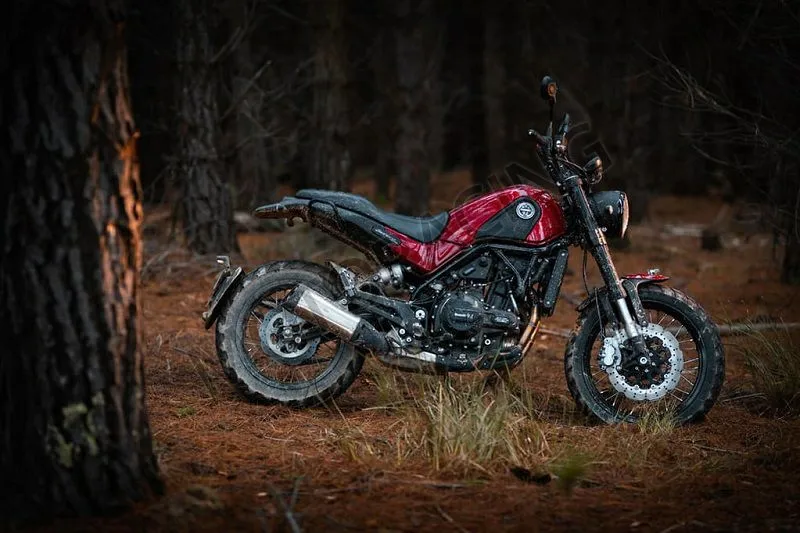 BENELLI LEONCINO 500 TRAIL E5 ΚΟΚΚΙΝΟ
