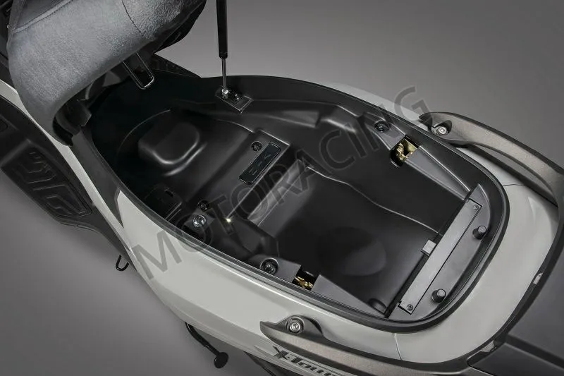 KYMCO X-TOWN 300i ABS E5 ΓΚΡΙ SILK