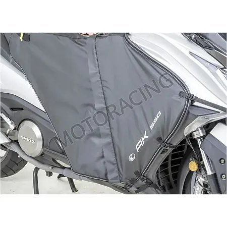 ΚΑΛΥΜΜΑ ΠΟΔΙΩΝ ΟΔΗΓΟΥ (ΚΟΥΒΕΡΤΑ) KYMCO AK 550i NOODOE E5 22' ΑΔΙΑΒΡΟΧΟ & ΑΝΤΙΑΝΕΜΙΚΟ