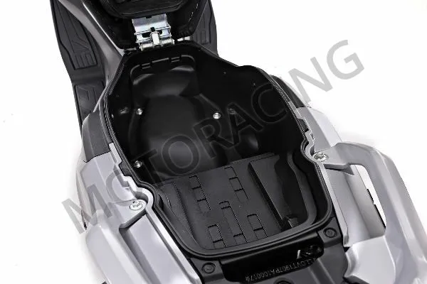 VOGE SR1 125 E5+ ΓΚΡΙ