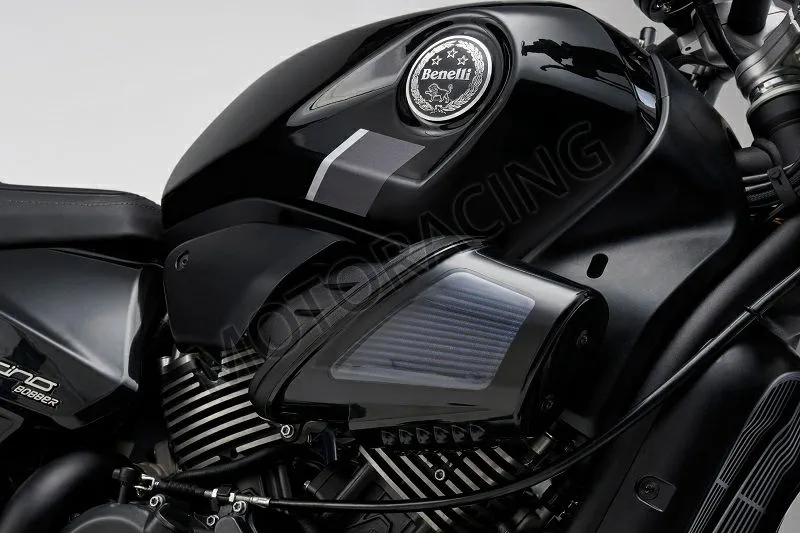 BENELLI LEONCINO BOBBER 400 E5+ ΜΑΥΡΟ