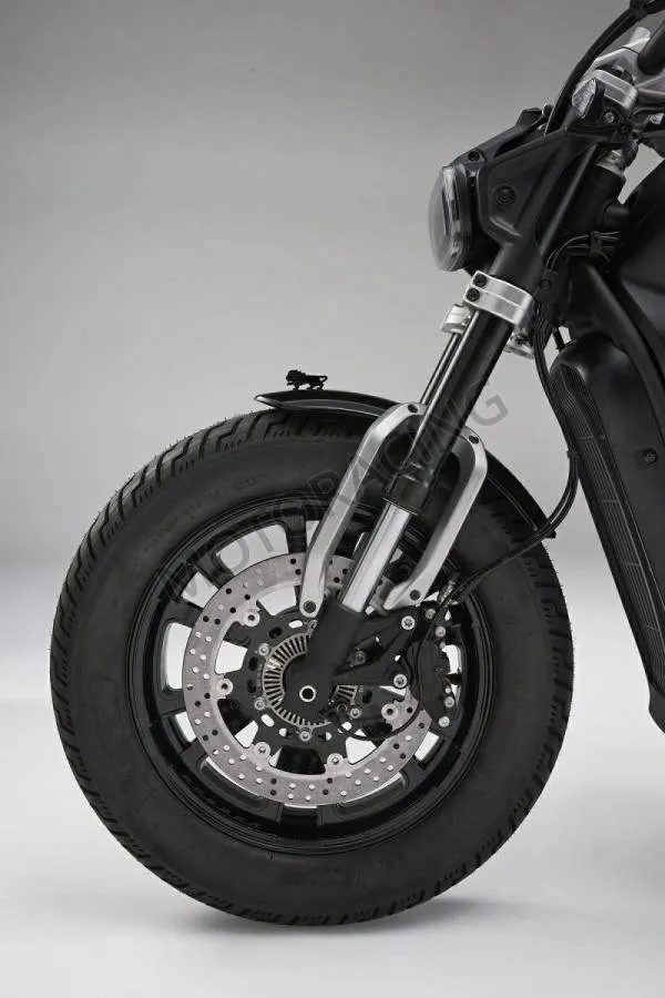 BENELLI LEONCINO BOBBER 400 E5+ ΚΑΦΕ ΚΡΕΜ