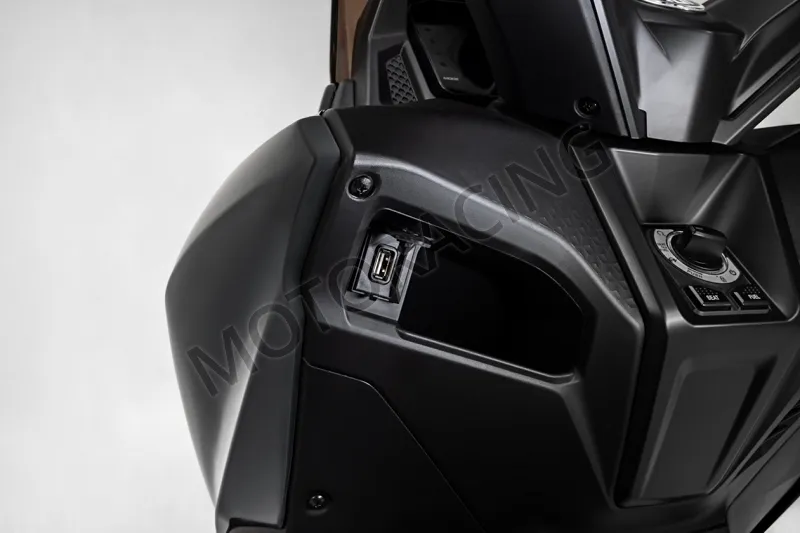 MBP SC 125 ABS E5+ ΜΠΛΕ ΜΑΤ